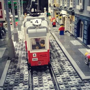 Gdzieś w Szopienicach... tylko jeszcze jednej czwórki zabrakło :) #szopienice #katowicenielizbona #katowice #kato #banka #tramwaj #helmut #t44 #lego #wystawa #burowiec