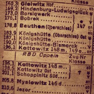 Stary rozkład pociągów

#Gliwice #bytom #myslowice #bobrek #szopienice #katowice #chorzów #krolewskahuta #train #plan #rozklad #pociag #muzeum #krakow