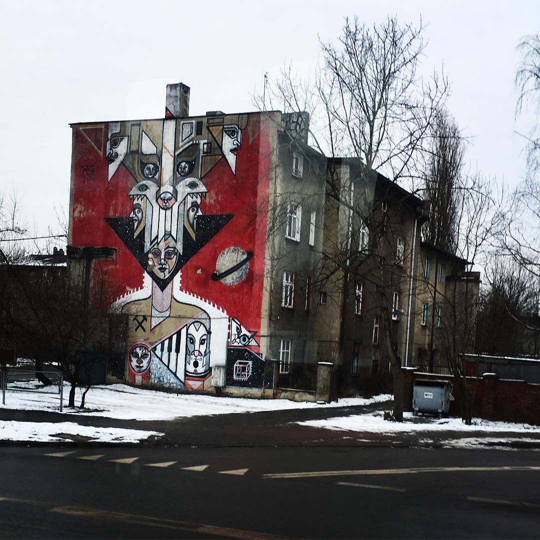 Kto rozpoznaje jaki artysta namalowa ten mural? mural streetart art
